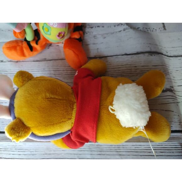 Disney Winnie The Pooh, Tigger, Eeyore, and Piglet Easter Beanies 1999 Vintage - Picture 11 of 16